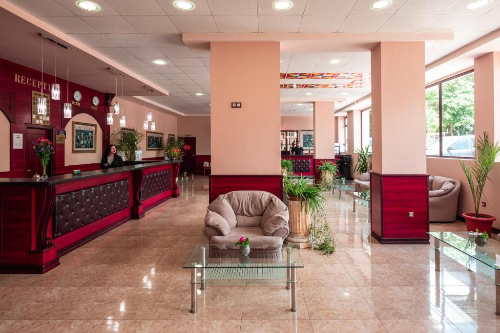 Paradise Green Park Aparthotel