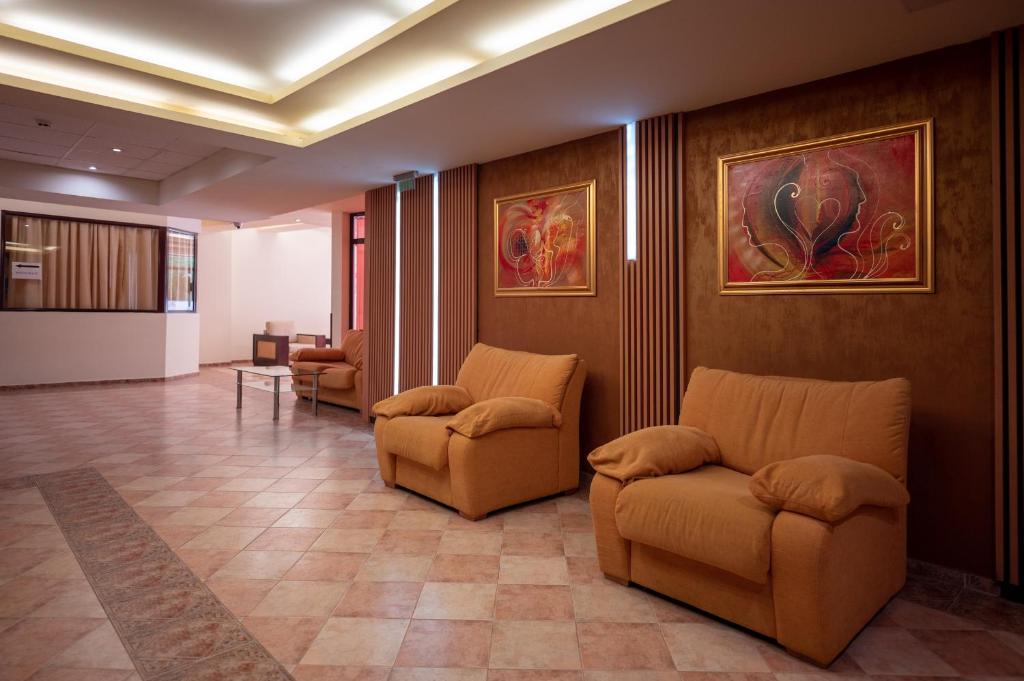 Paradise Green Park Aparthotel