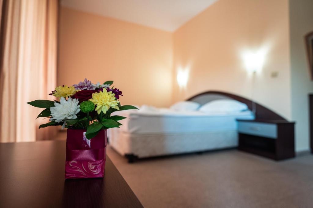 Paradise Green Park Aparthotel