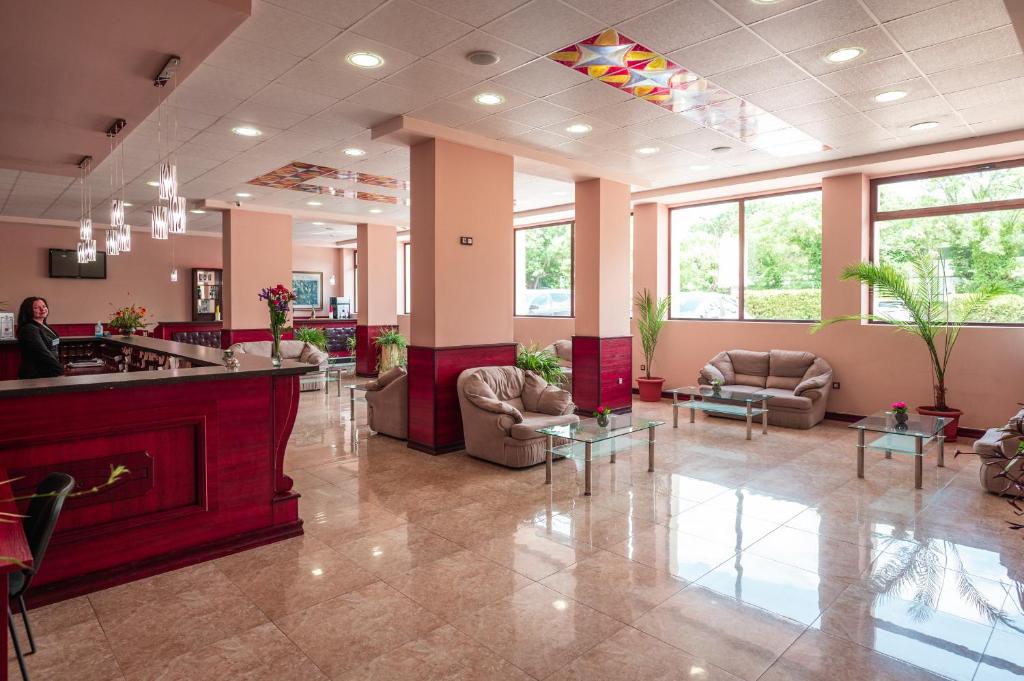 Paradise Green Park Aparthotel