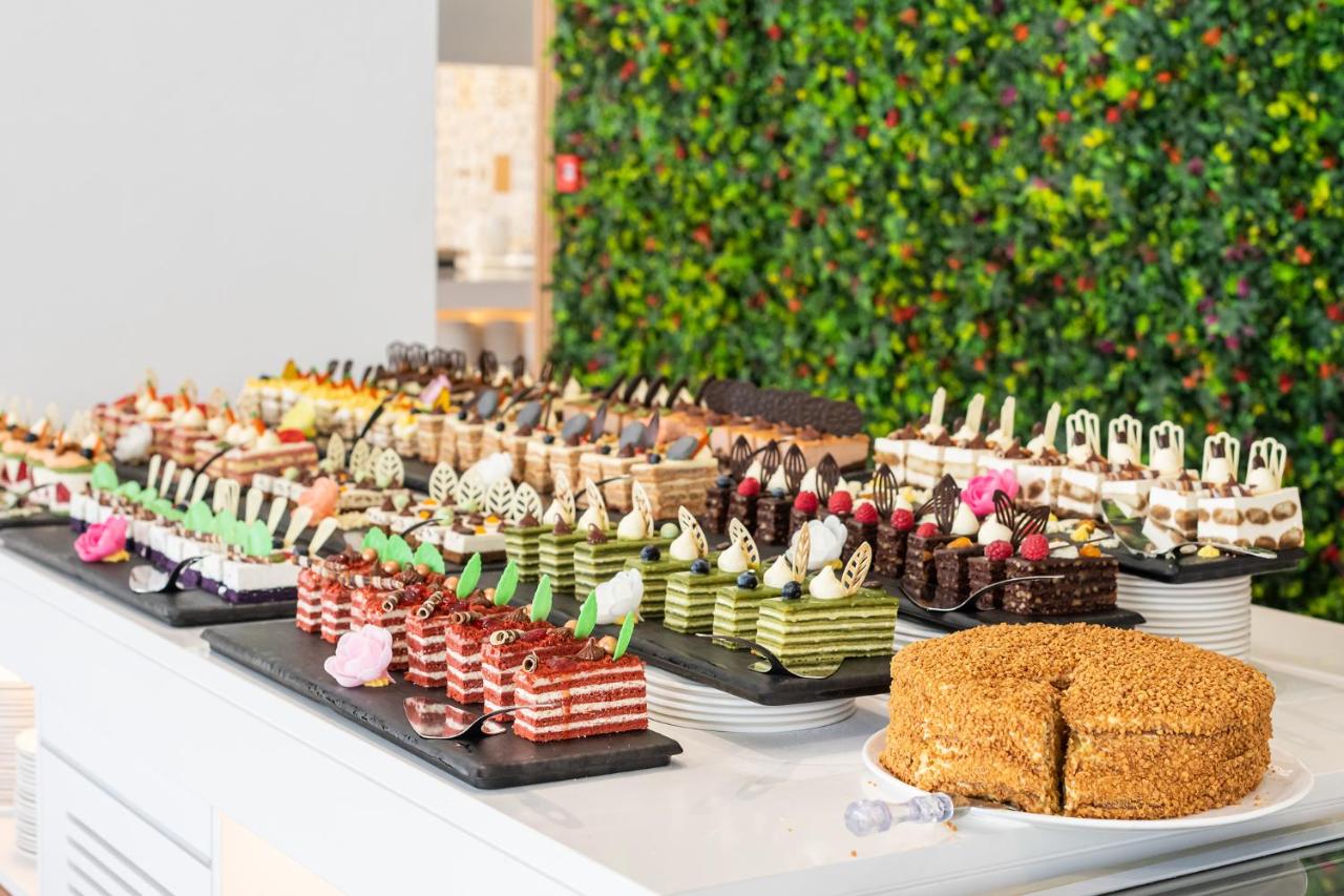 Bavaro (ex. Korona) ****