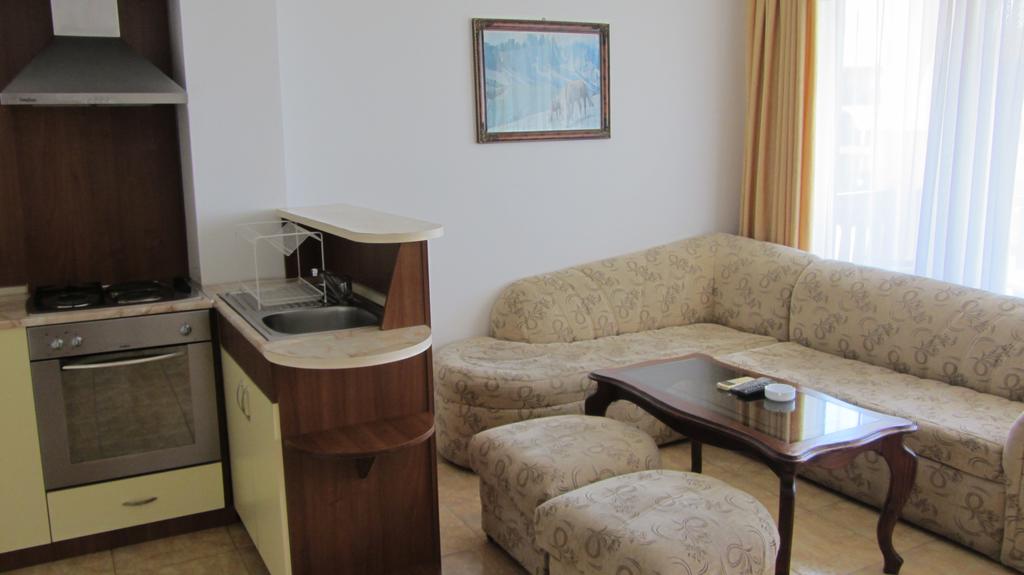 Manastira **** (St Vlas)