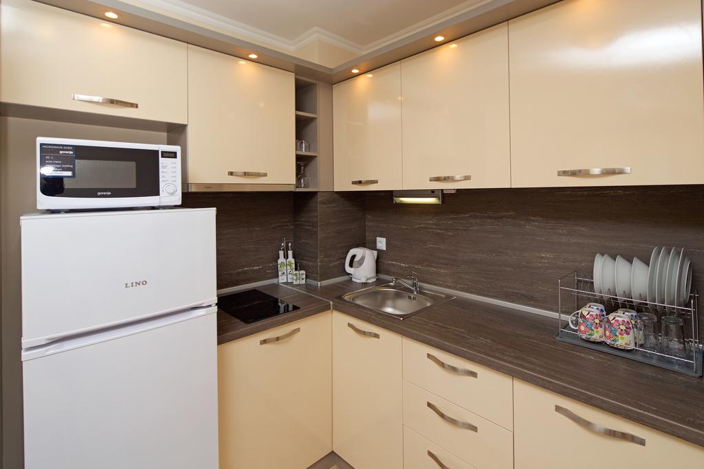 Villa Sardinia , Святой влас