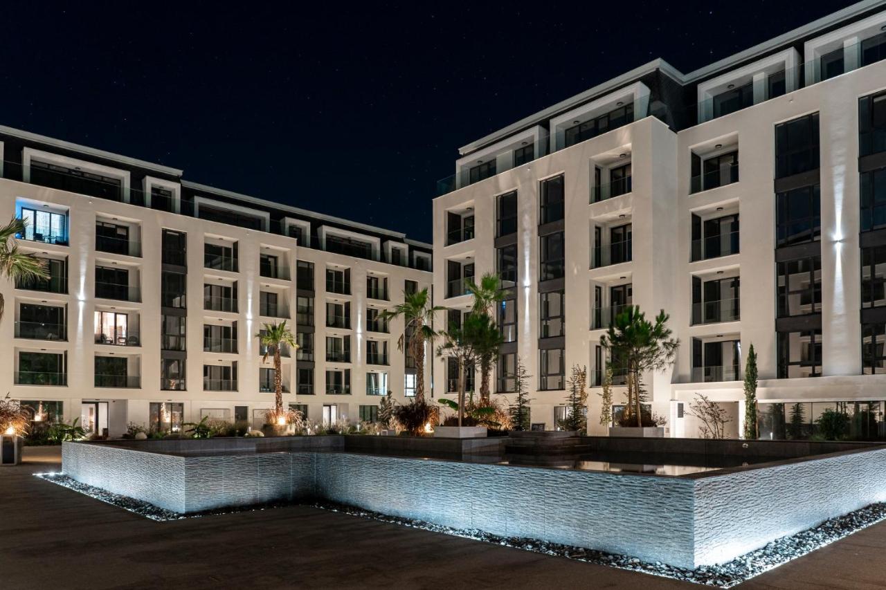 AZUR PREMIUM APARTHOTEL