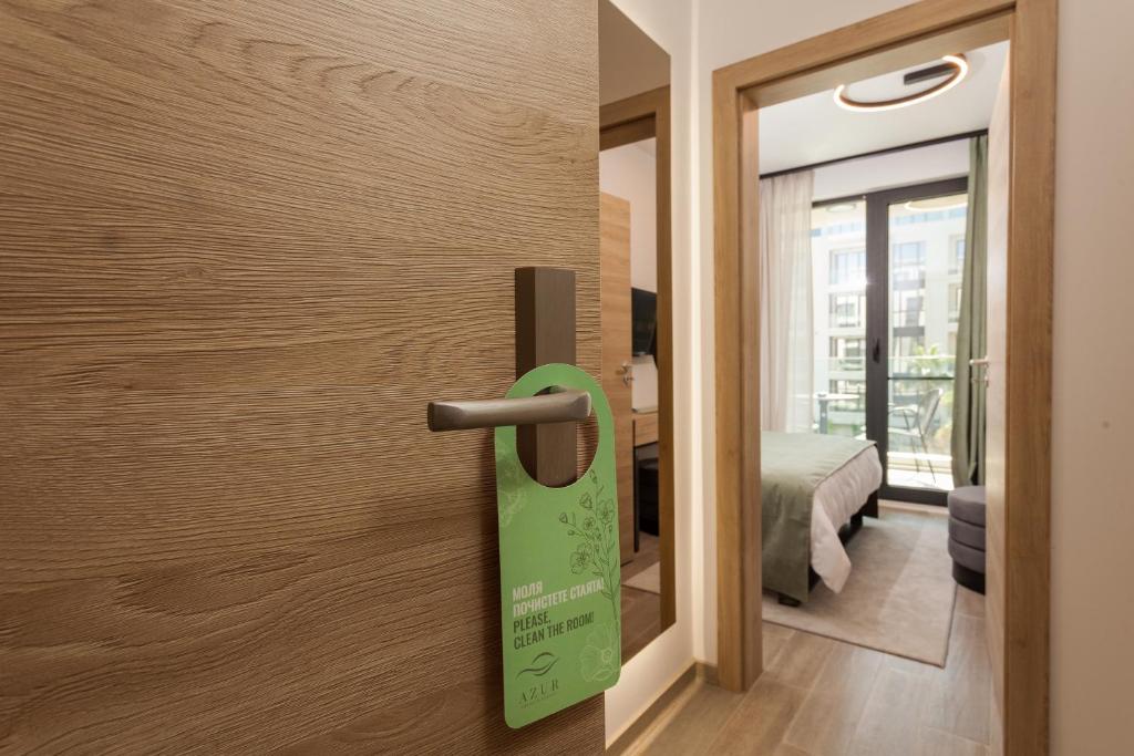 AZUR PREMIUM APARTHOTEL