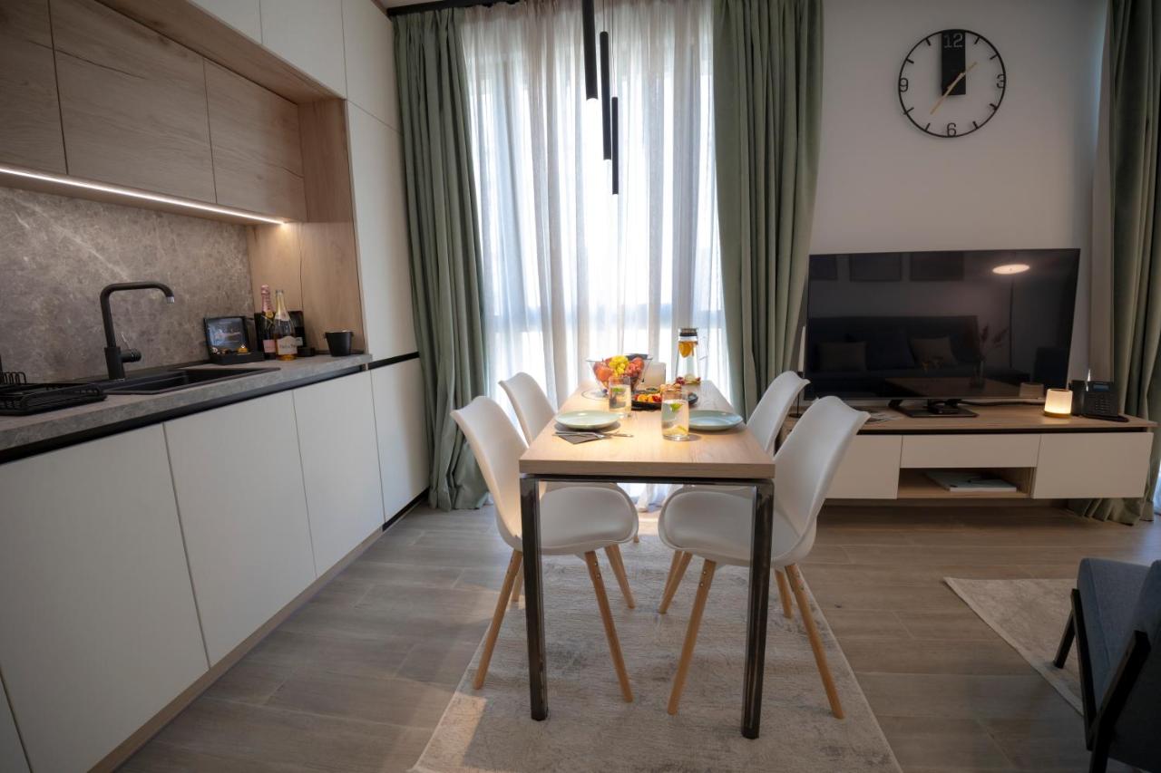 AZUR PREMIUM APARTHOTEL