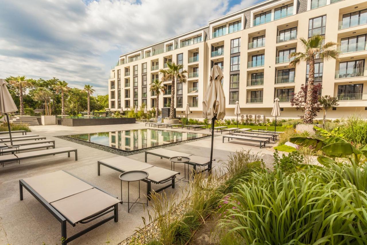 AZUR PREMIUM APARTHOTEL