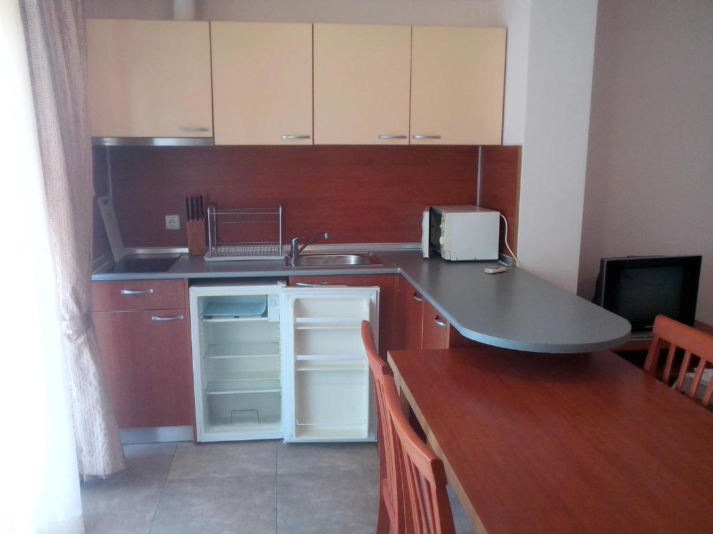 Grand Kamelia, Cолнечный берег