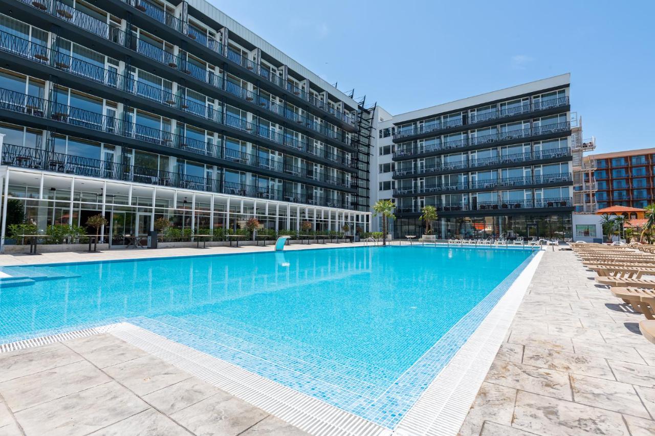 Bavaro (ex. Korona) ****