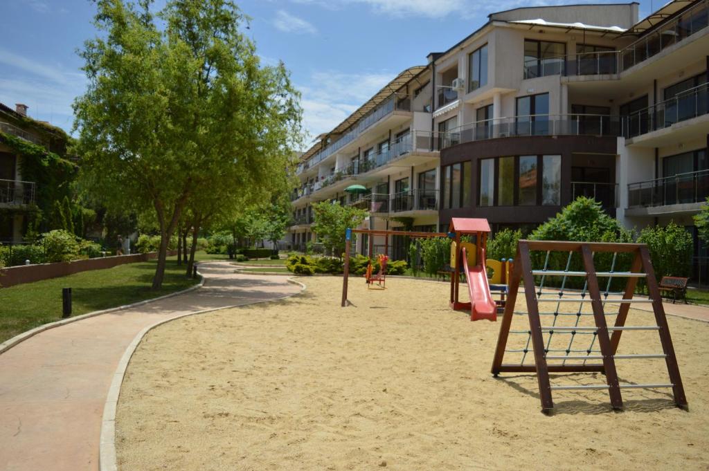 Sozopoli Style Club (Camping Zlatna Ribka)