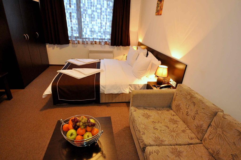 MARIA-ANTOANETA RESIDENCE