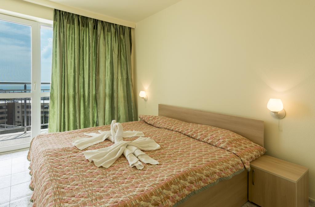 Svejest, Солнечный берег