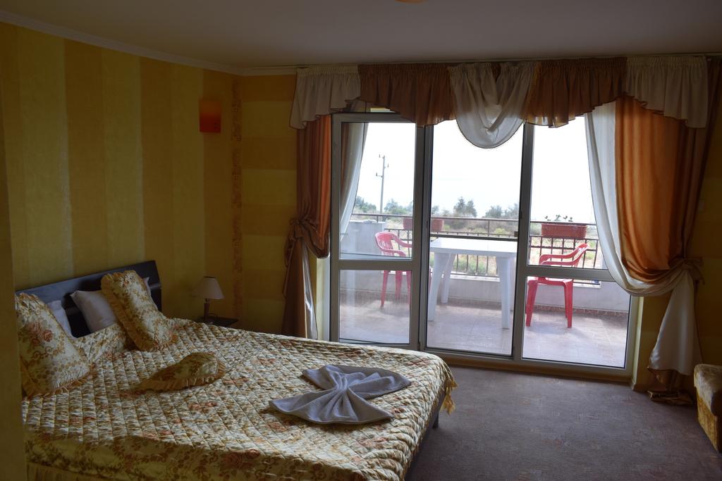 Sunny - Viki Guest House