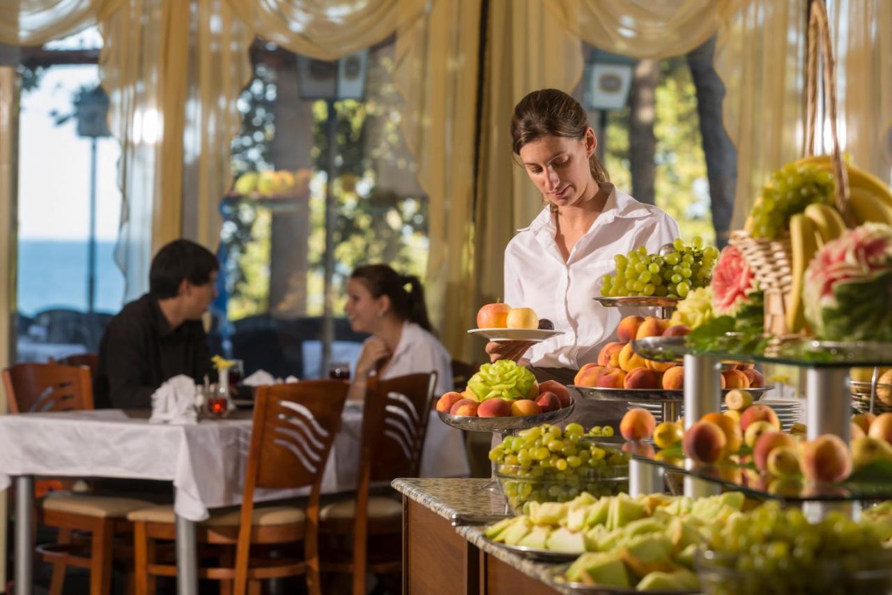 Elpida Beach /former Vemara beach/