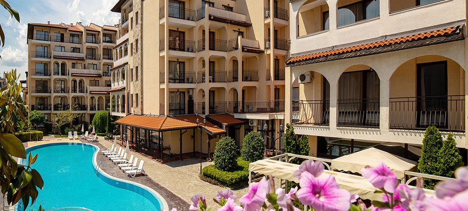 Rose Village, SUNNY BEACH