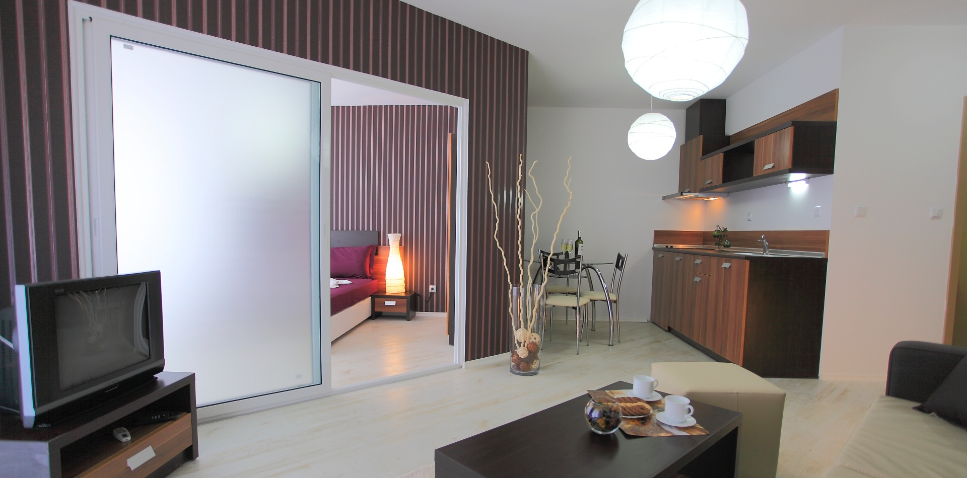 Aparthotel Rainbow III & IV