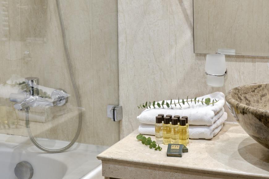 Saint Ivan Rilski Hotel & Apartments