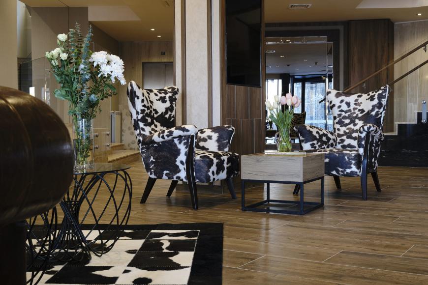 Saint Ivan Rilski Hotel & Apartments