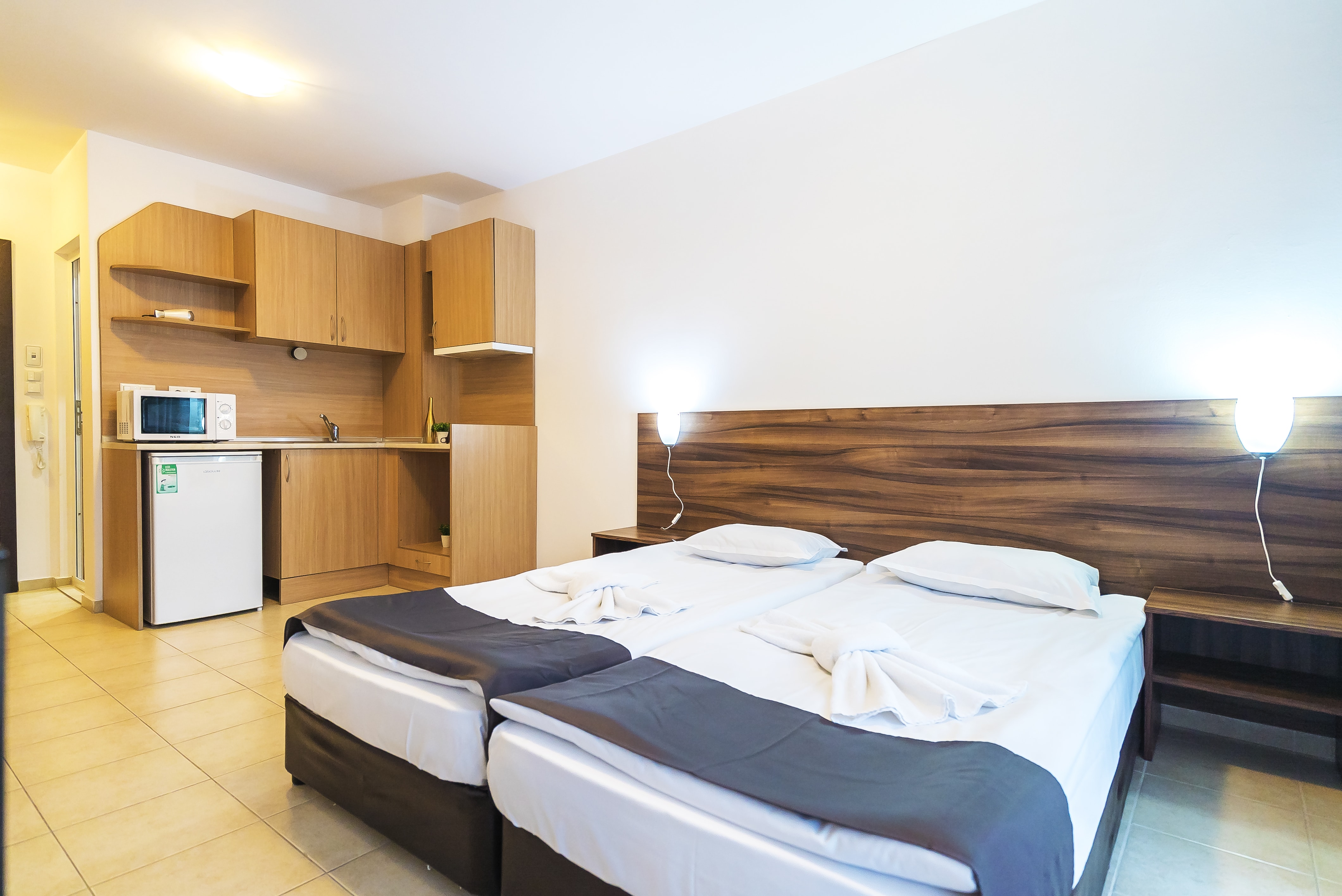 Admiral Plaza Apartments