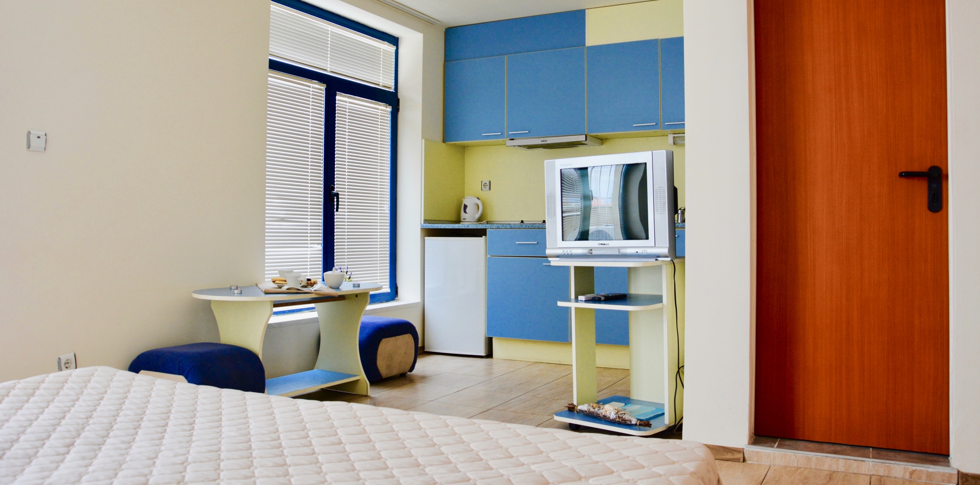 Rainbow Aparthotel I