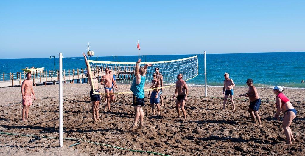 СRYSTAL TAT BEACH GOLF RESORT & SPA