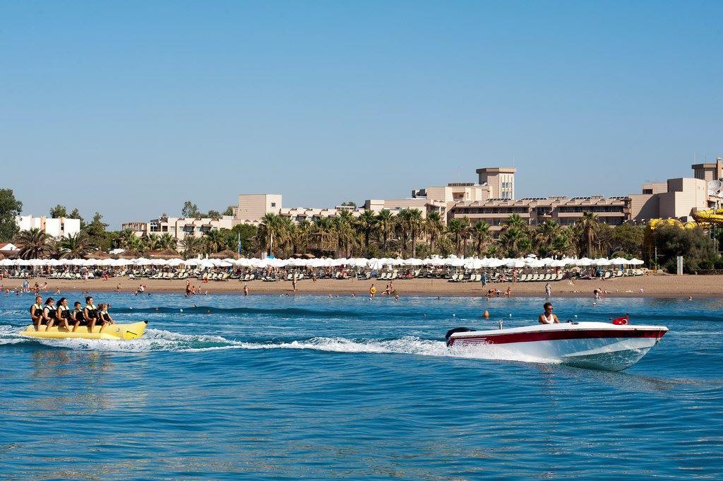 СRYSTAL TAT BEACH GOLF RESORT & SPA