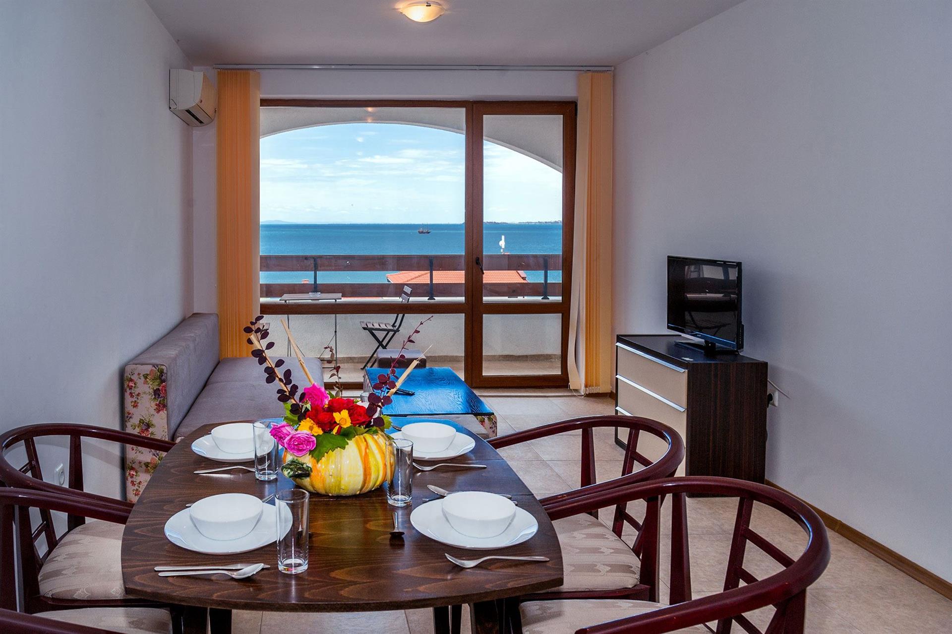 Robinson VIP Apartments