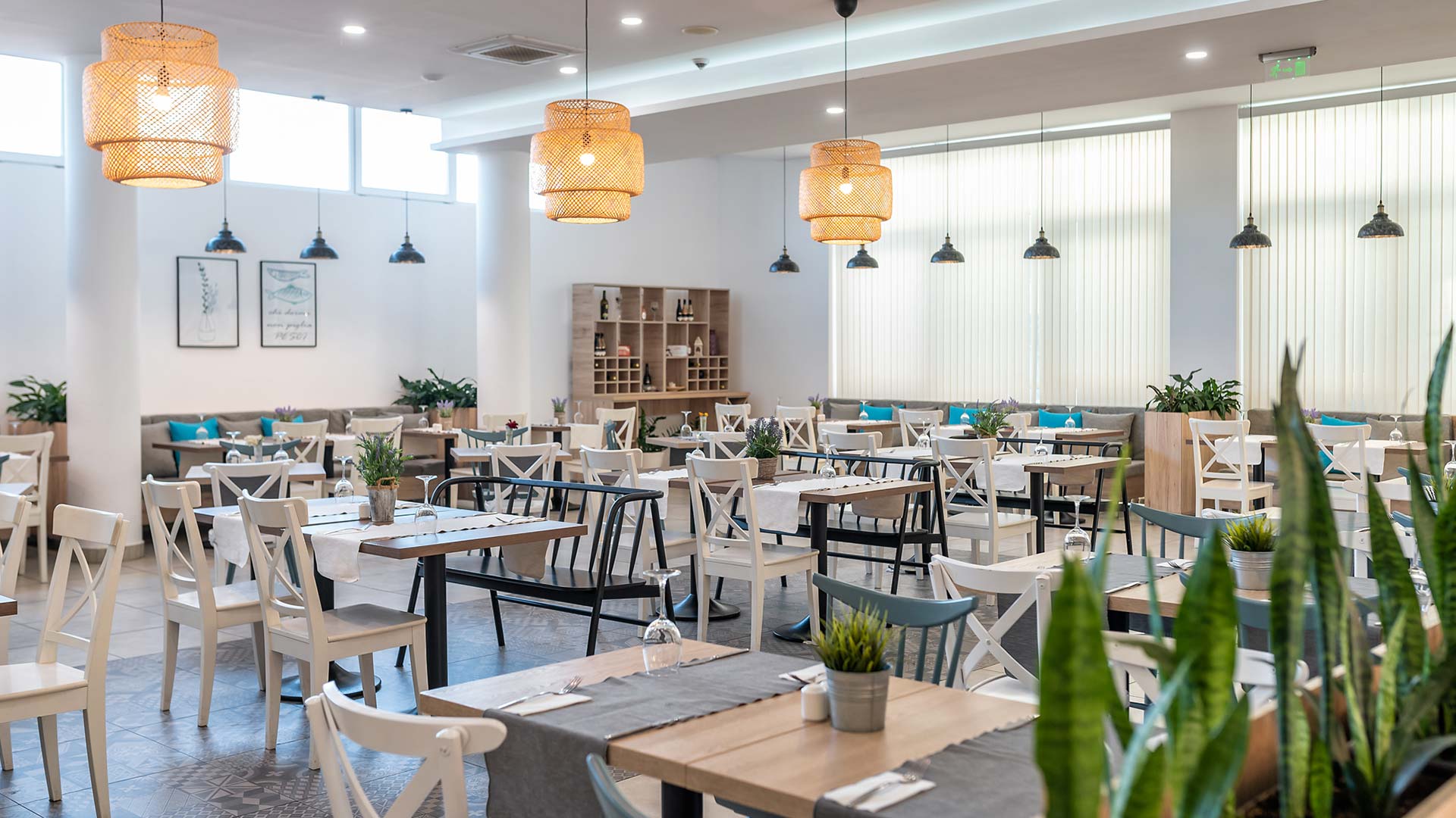 iHot@l /FORMER STRANDJA/