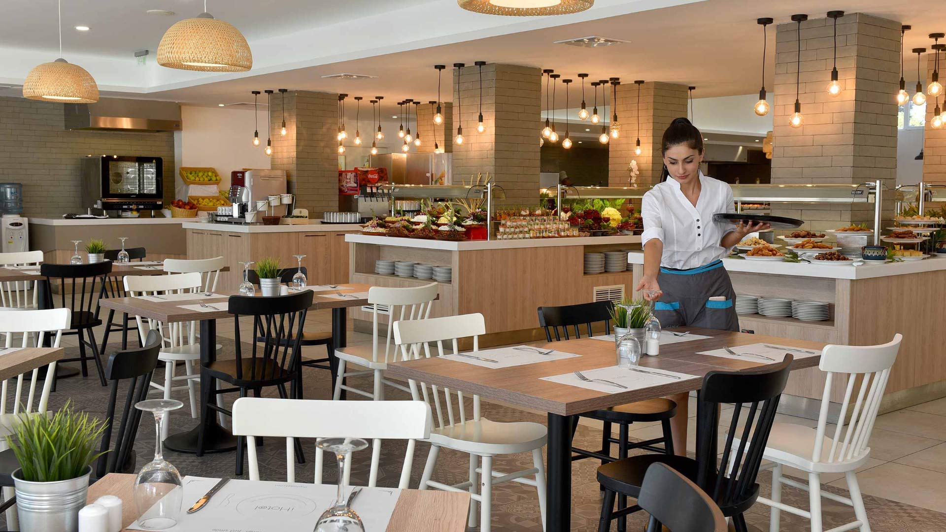 iHot@l /FORMER STRANDJA/