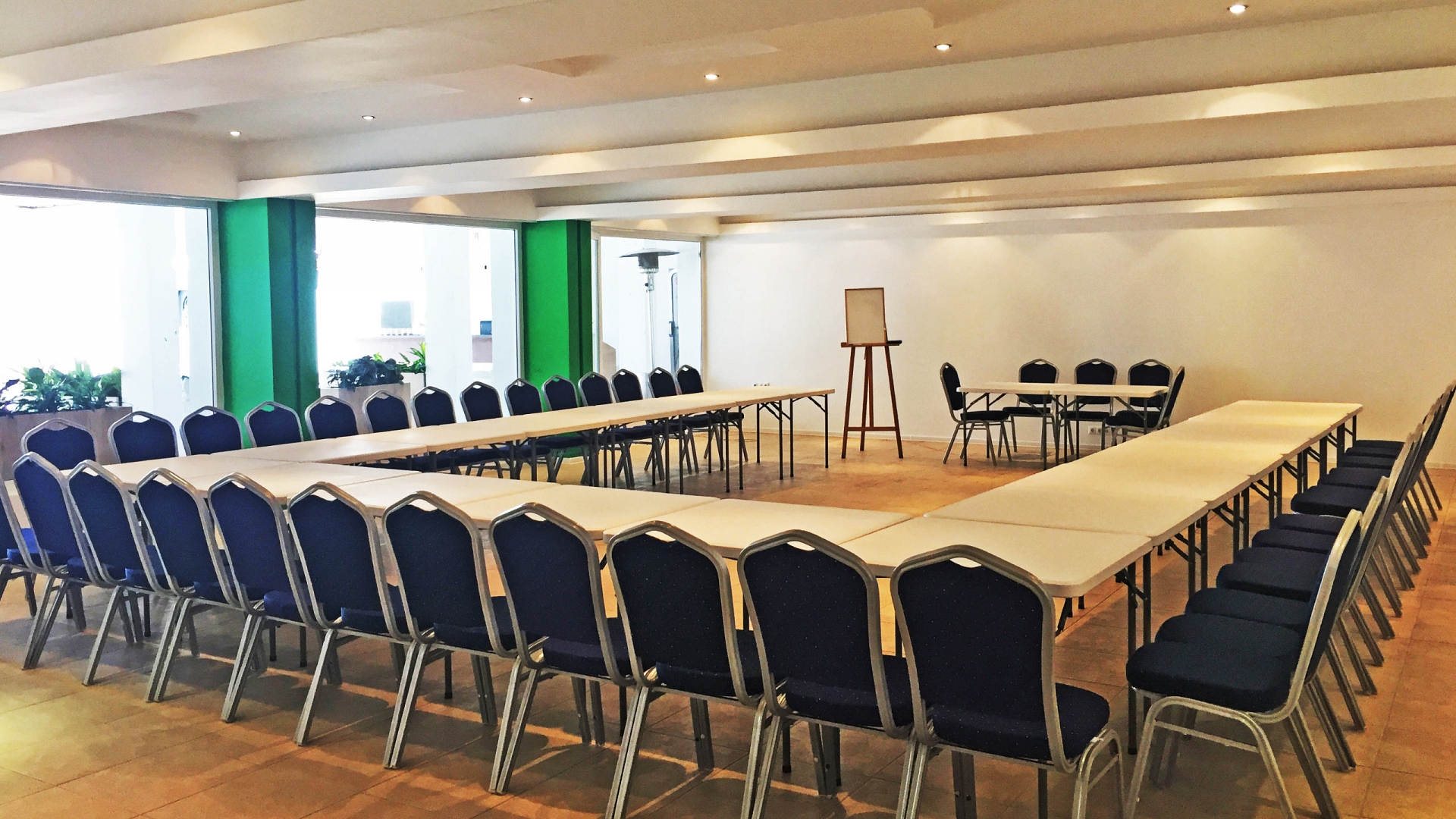 iHot@l /FORMER STRANDJA/