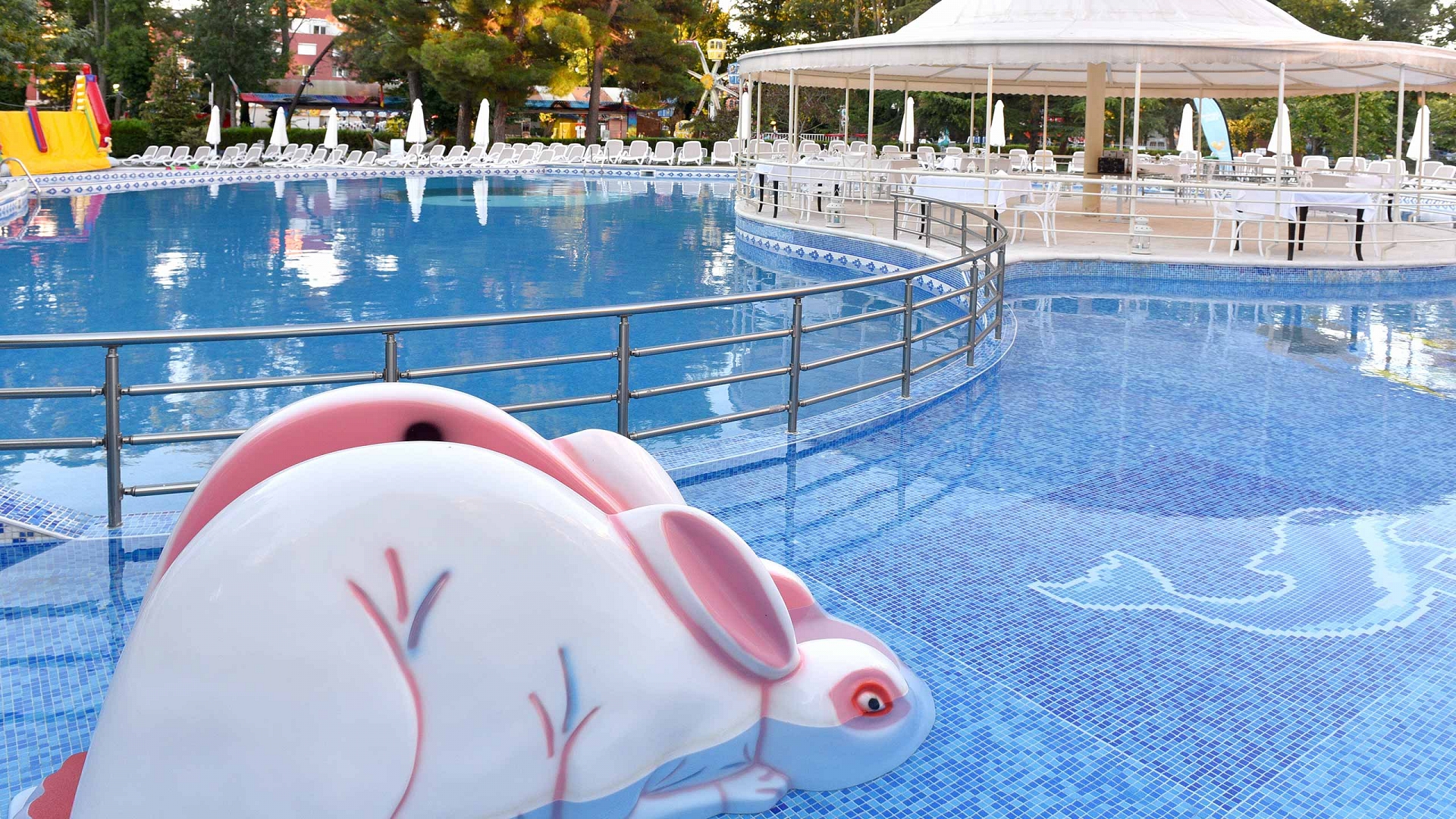 iHot@l /FORMER STRANDJA/