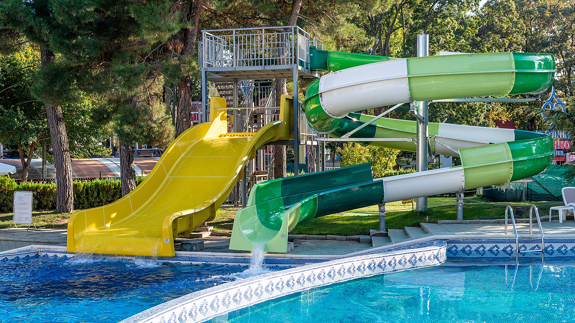 iHot@l /FORMER STRANDJA/