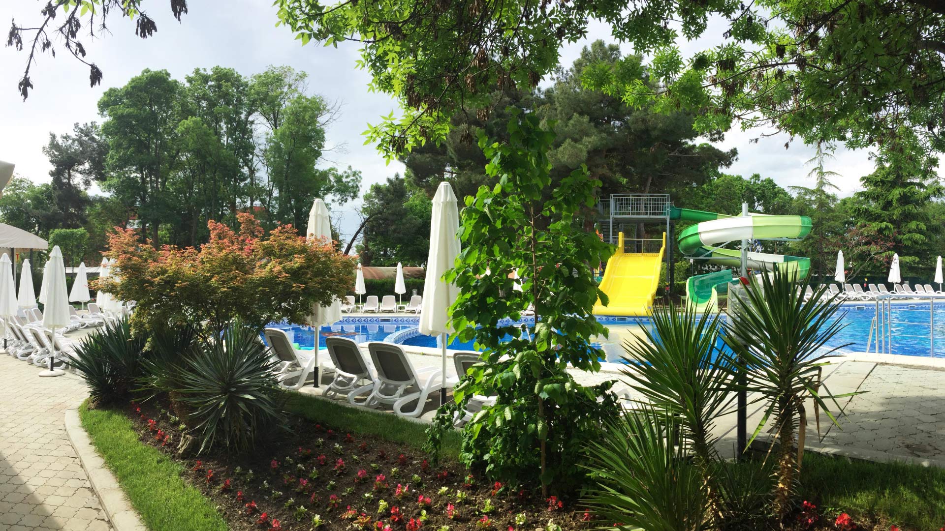 iHot@l /FORMER STRANDJA/