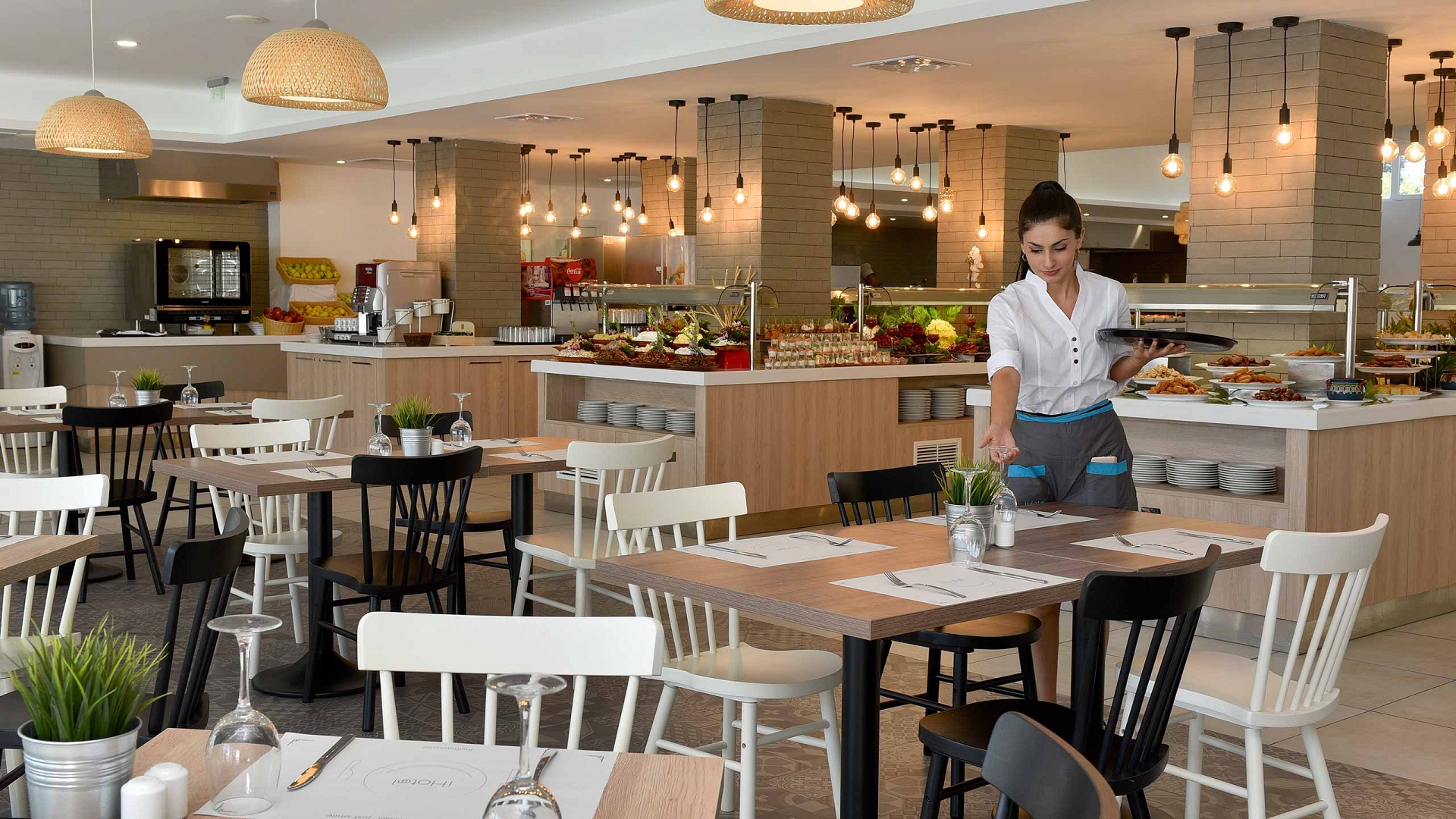 iHot@l /FORMER STRANDJA/