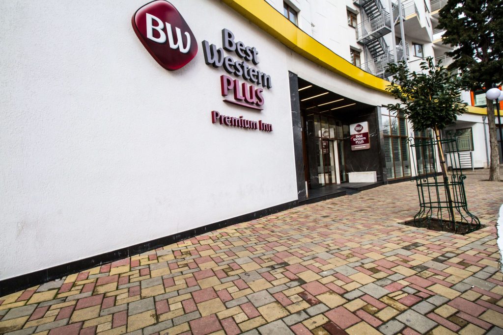 Best Western PLUS Premium Inn 4*