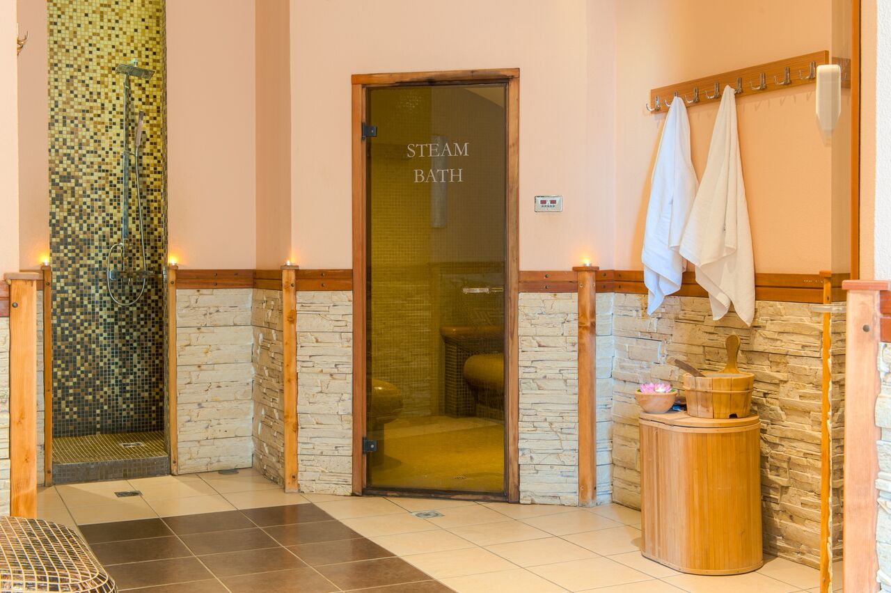 ST. GEORGE SKI & SPA