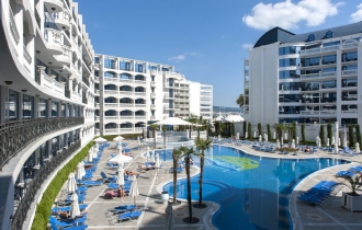 Chaika Beach Resort