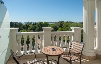 Rome Palace Deluxe Aparthotel