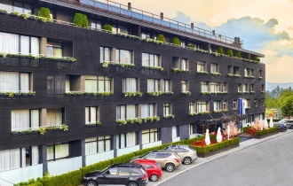 LUCKY APARTHOTEL