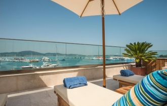 Blue Bay Hotel