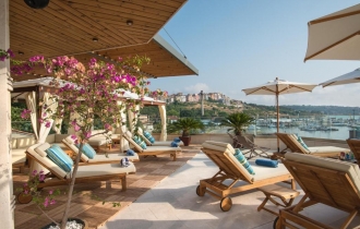 Blue Bay Hotel