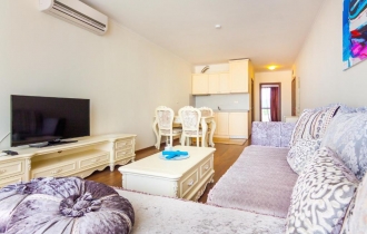 Apolonia Resort