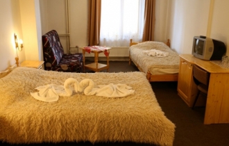 BISSER FAMILY HOTEL