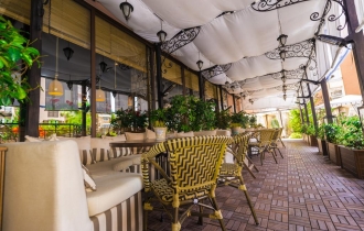 Romance Marine Aparthotel