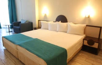 Smartline Meridian Hotel(former Meridian)