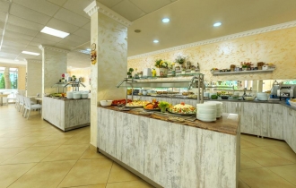 Hotel Riva Park 4*