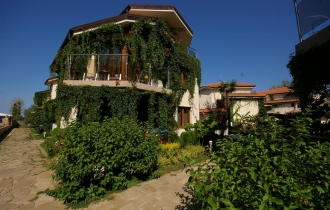 LAGUNA BEACH 4*