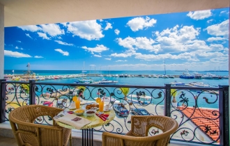 Palace Marina Dinevi