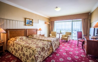 Palace Marina Dinevi