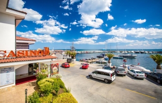 Palace Marina Dinevi